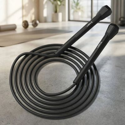 corde a sauter noire dans le salon