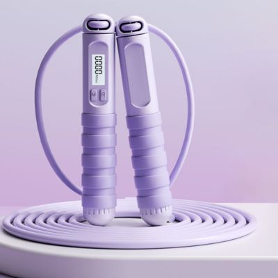 corde a sauter violette avec compteur
