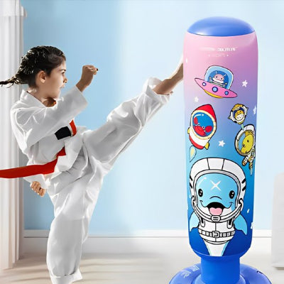 enfant tenue arts martiaux karaté sac de frappe gonflable animés